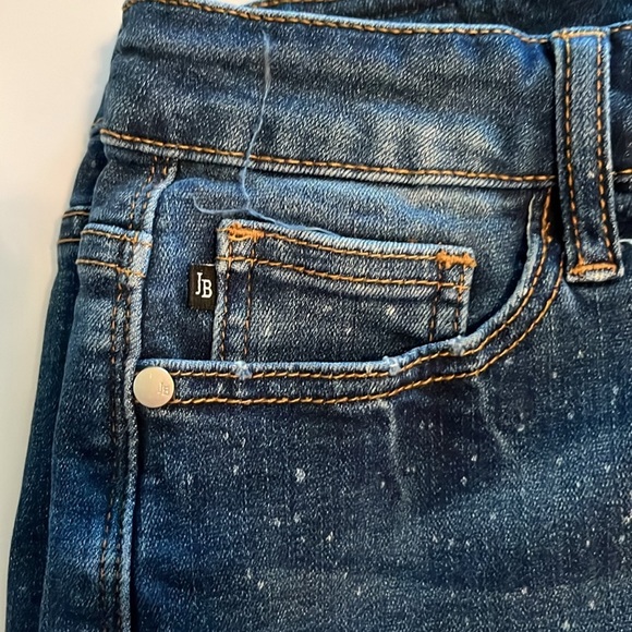 Judy Blue Mid Rise Shorts Size M - Picture 13 of 16